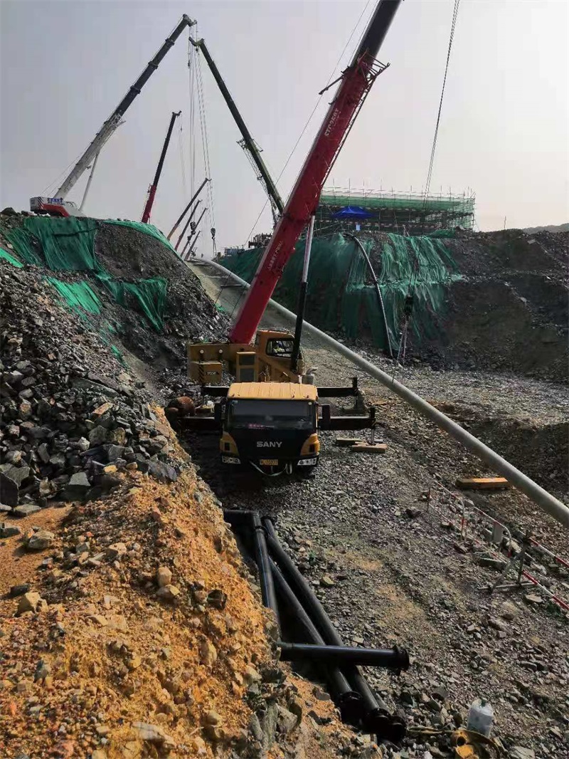 山体定向施工钻机